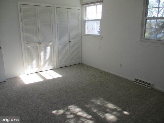 Photo - 525 Grant Ave