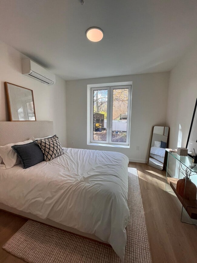 Photo - 329 Pacific Ave