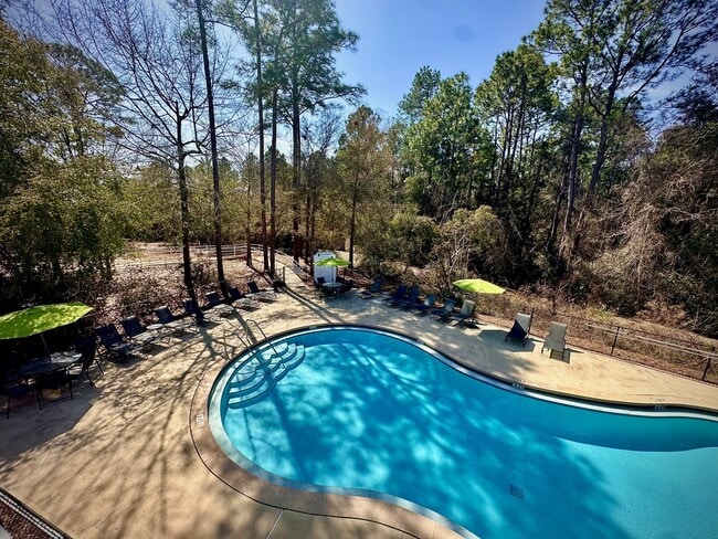 Building Photo - Riverwood Apartment Homes