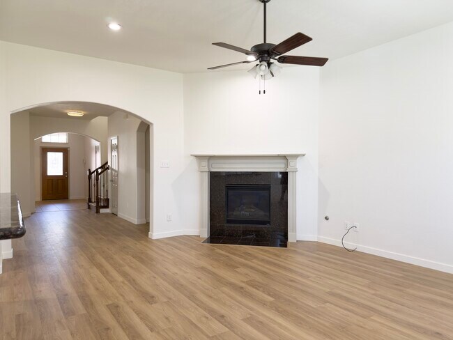 2802 Ridgeglen Ln