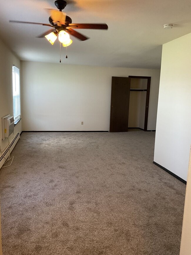 English Meadows Apartments