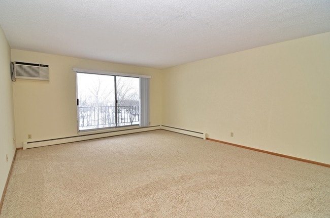 Photo - The Bluffs of Burnsville