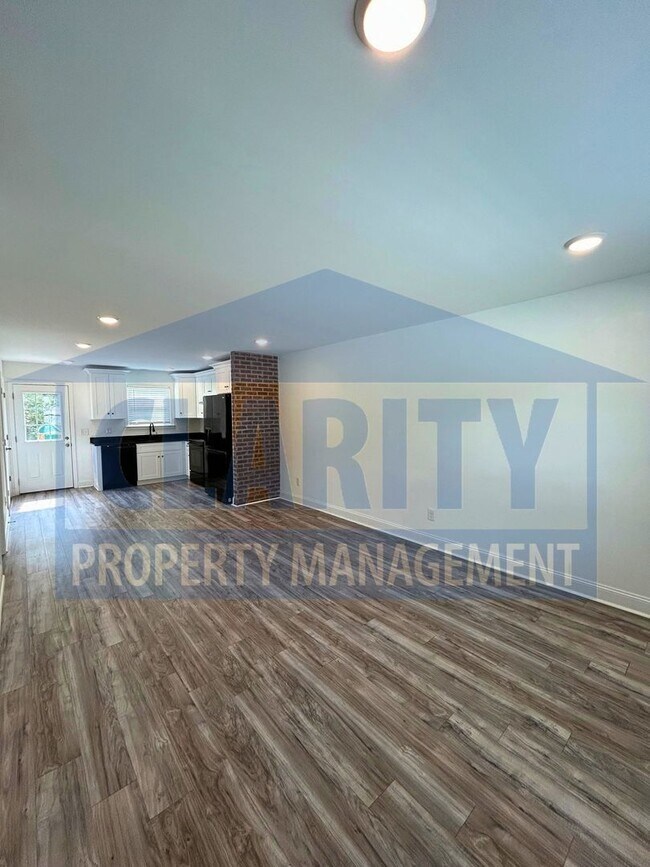 1807 Forest Ridge Dr SW Unit 3