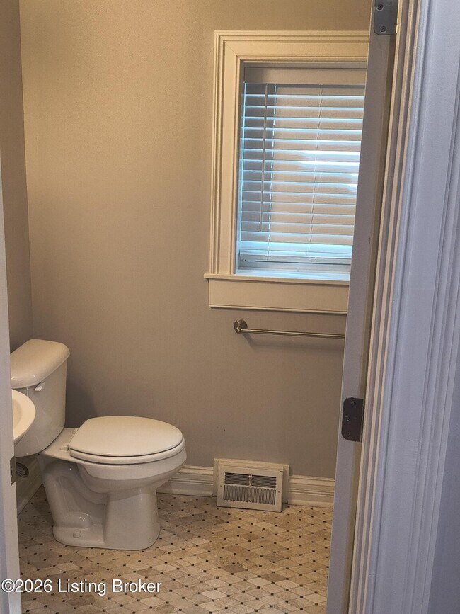 1211 Lexington Rd Unit 1