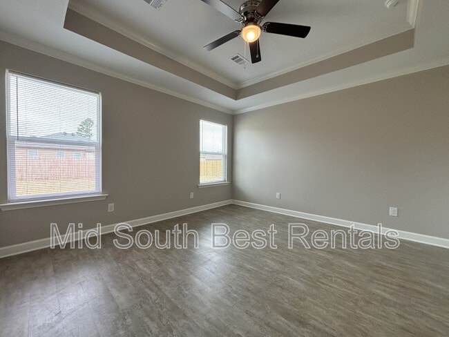 Photo - 105 Redbud Ct