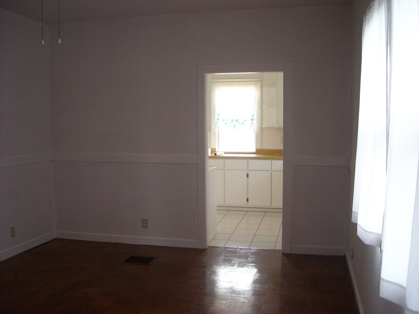 Photo - 311 Evans Ave