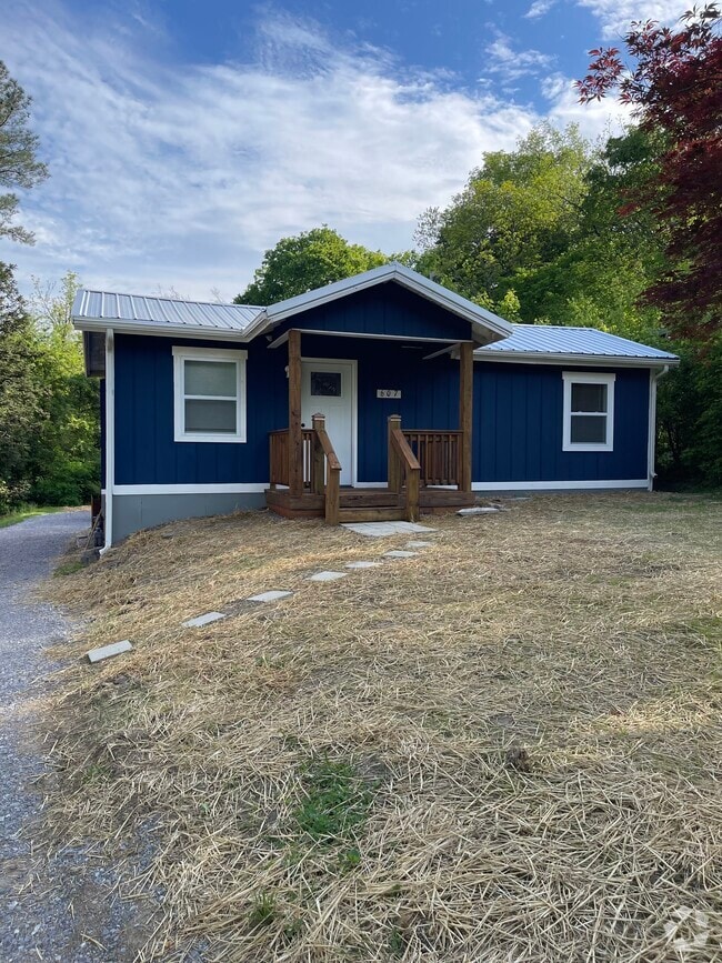 Building Photo - 607 Rental