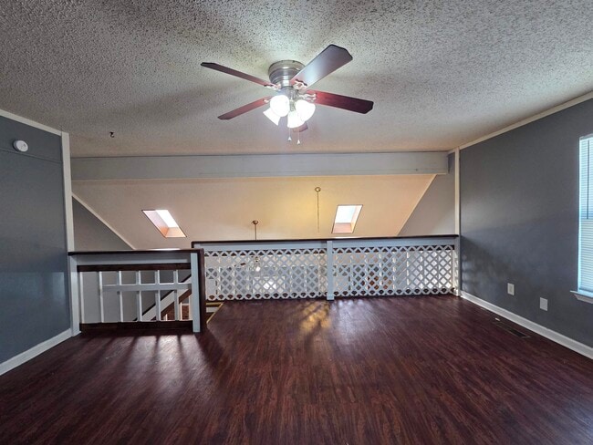 Photo - 96 Willow Dr