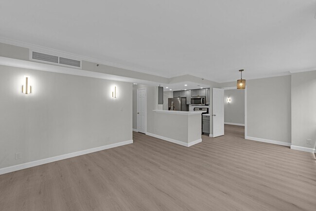 3525 Sage Rd Unit 304