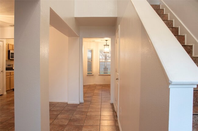 Photo - 16130 Coleburn Dr