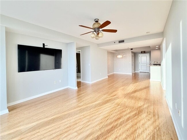 Photo - 3338 Peachtree Rd NE Unit 3205