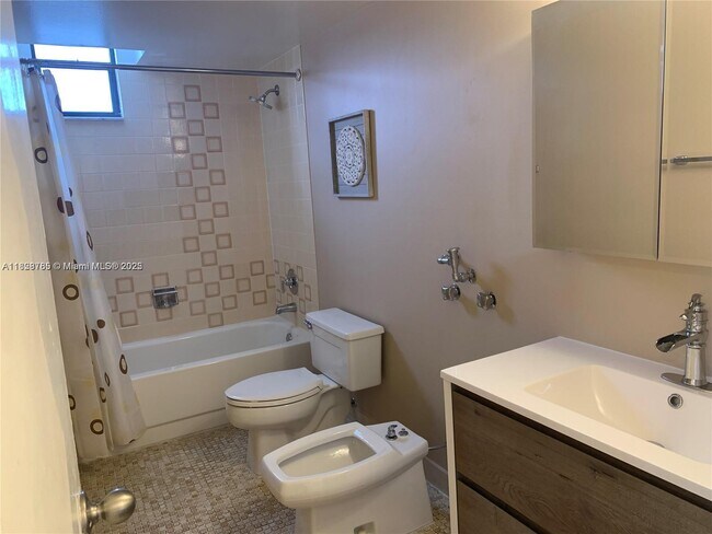 Photo - 2500 Parkview Dr Unit 1721