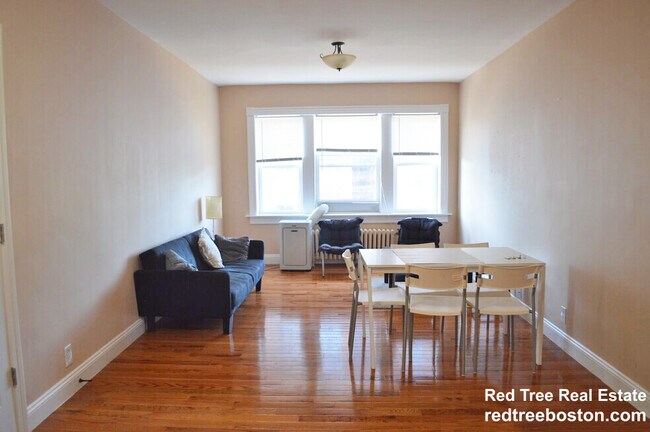 Building Photo - 2003 Commonwealth Ave Rental