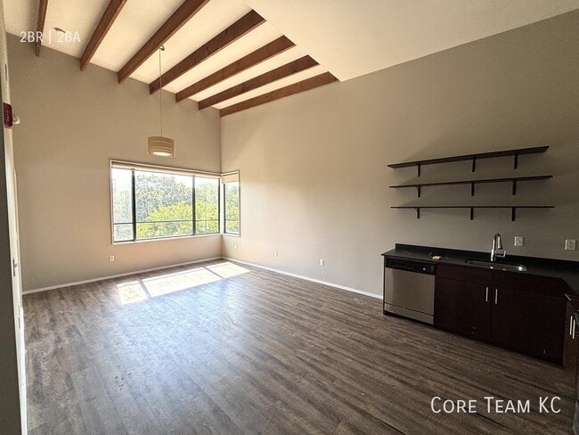Photo - 3632 Gillham Rd Unit N303