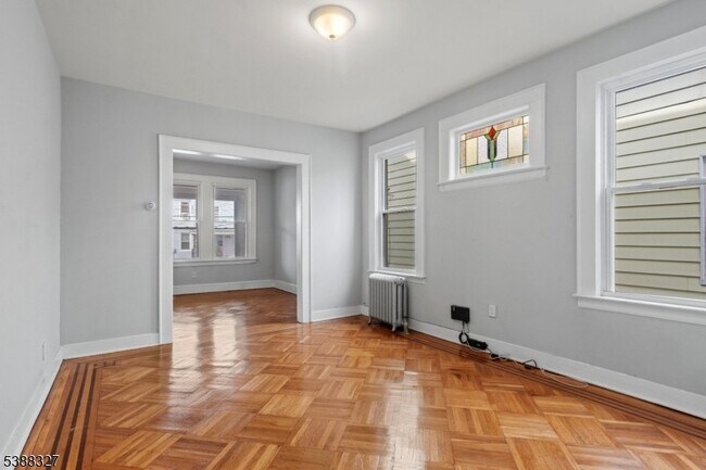 Photo - 45 Norwood Ave Casa