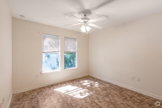 1BR, 1BA - 650SF - Bedroom