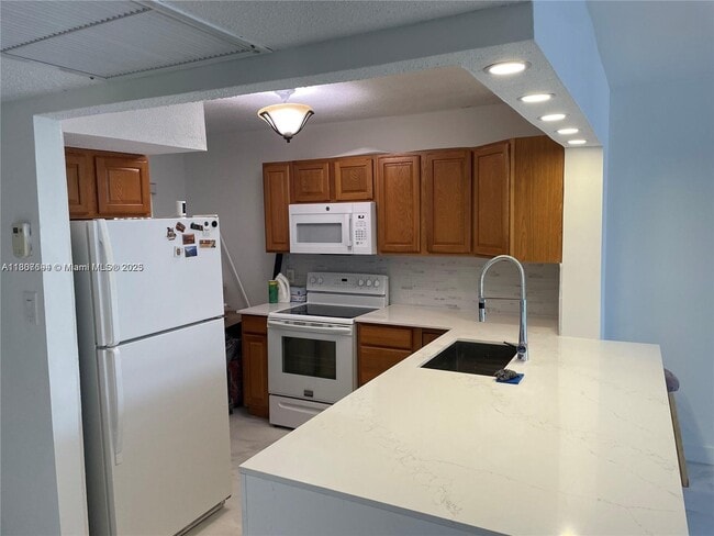 Photo - 9420 Poinciana Pl Condo Unit 314