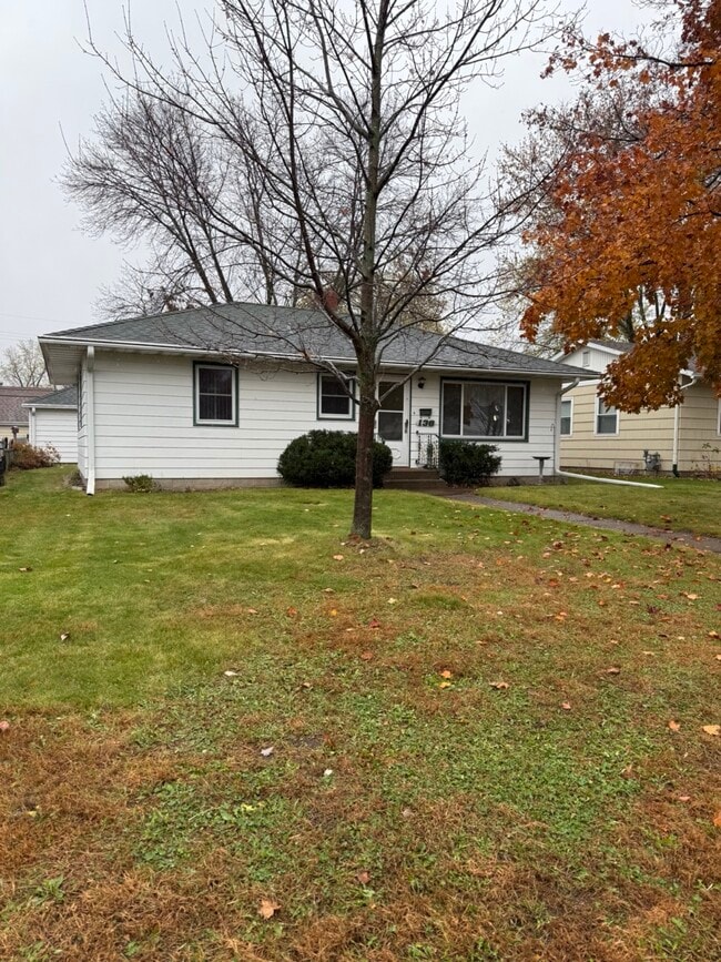 Photo - 138 21st Ave S