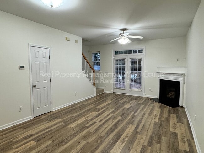 Photo - 8215 Martello Ln