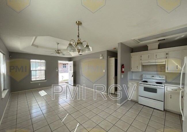 Photo - 2205 N Erica St Unit 4