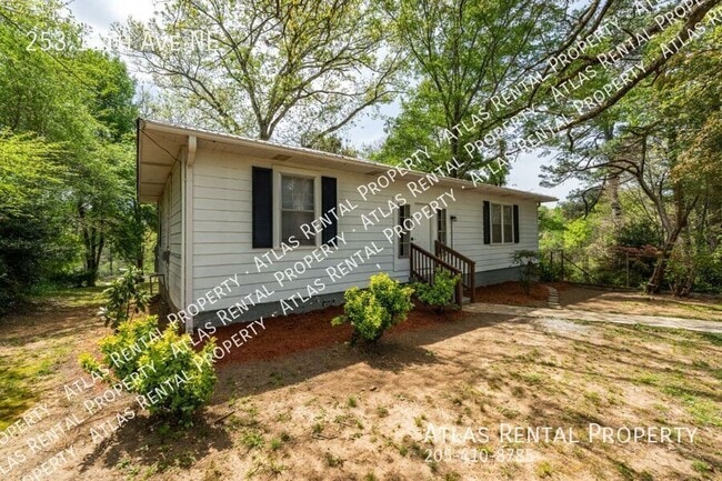 Photo - 253 11th Ave NE