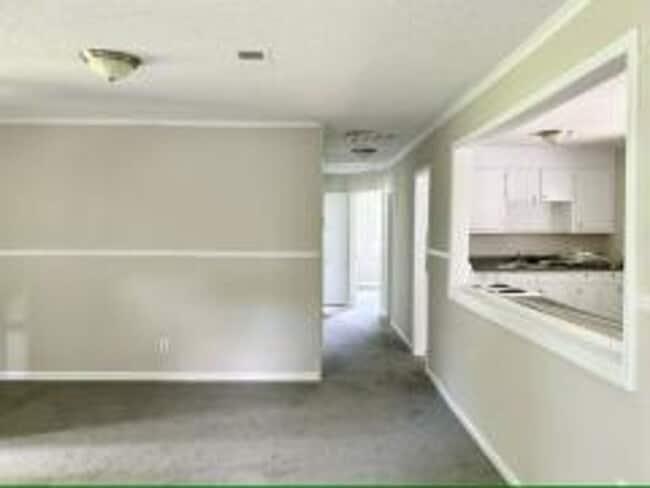 Photo - 1441 Bose Ave