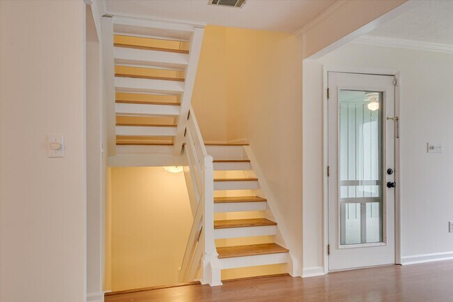 Photo - 106 Riverbend Dr