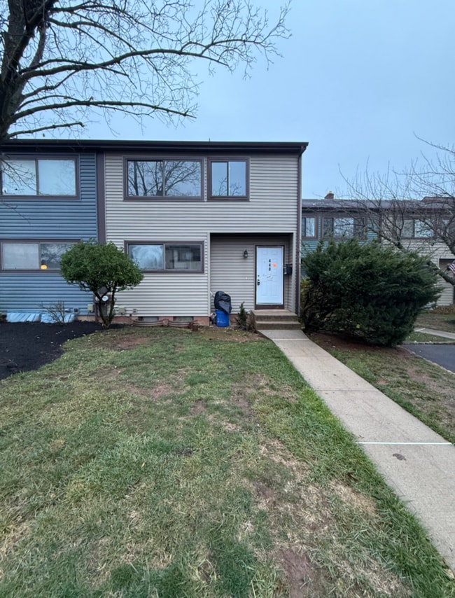 Photo - 440 Tall Oak Ln