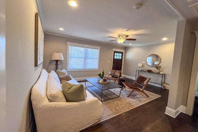 Photo - 477 S Howard St SE