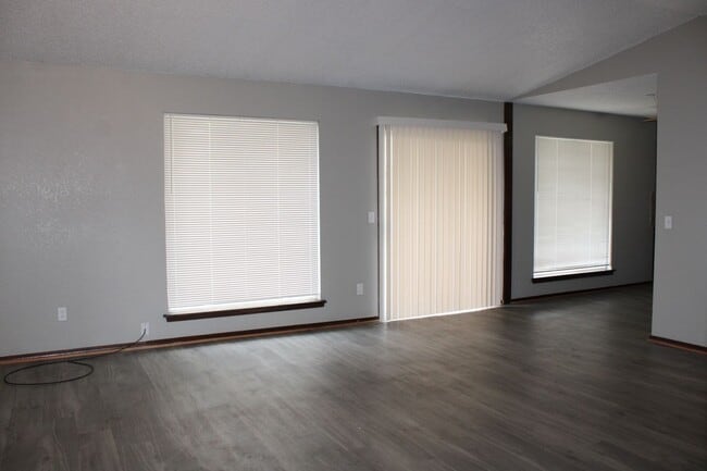 Photo - 2 bed - all appliances!!!!