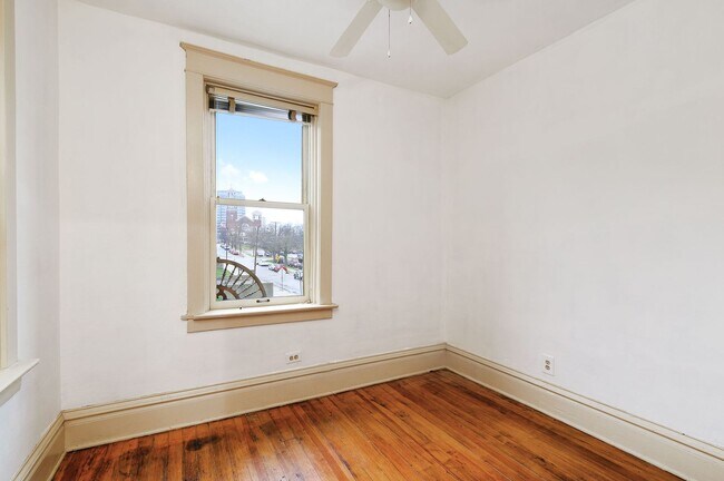 Photo - SUCCOTASH BUILDING Unit 705-2S
