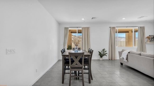 Photo - AVAILABLE NOW!! 3 Bedroom 2 Bathroom UNFURNISED Home with Solar Panels in Skyborne in Desert Hot ...