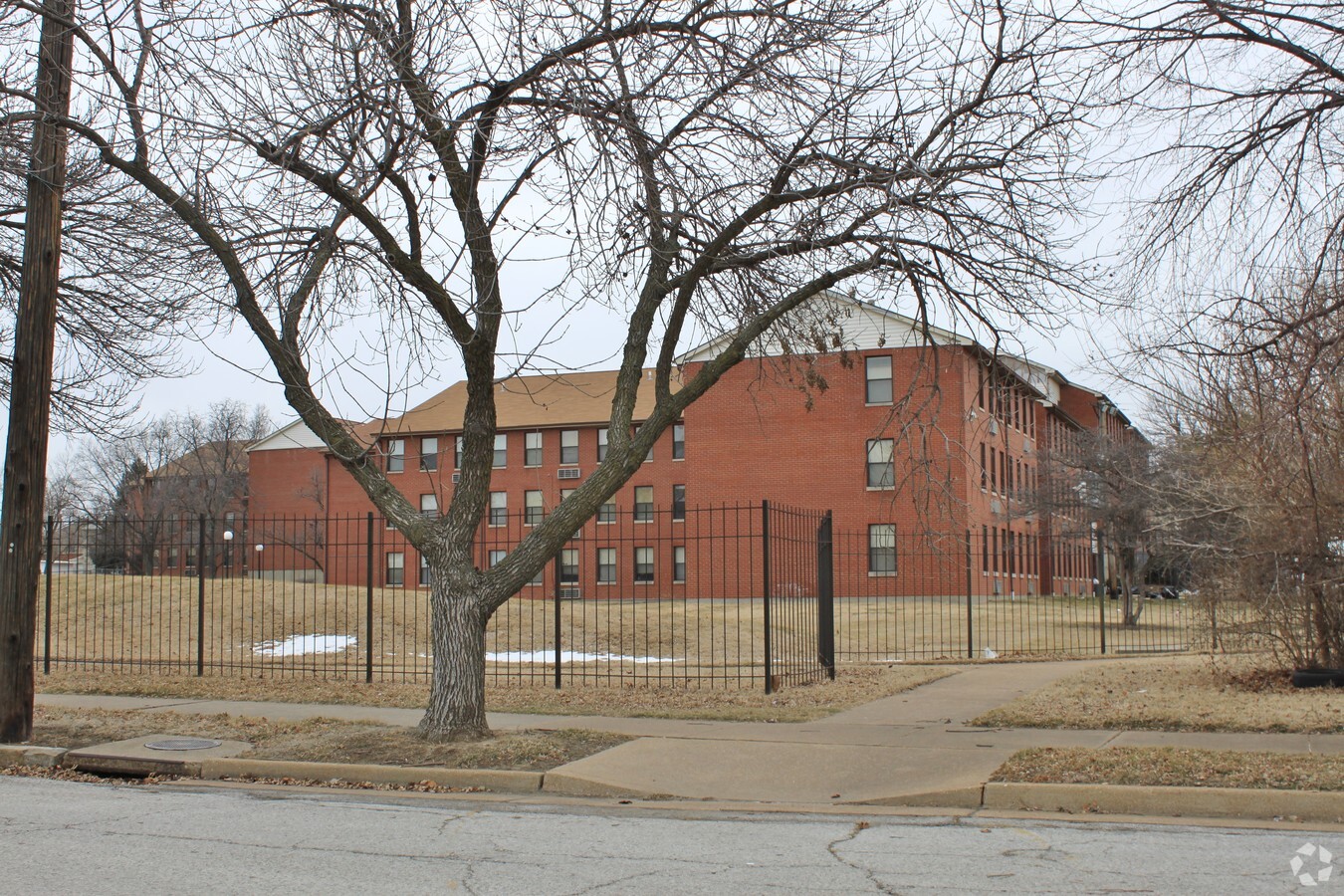 Photo - Jeff-Vander-Lou Apartments