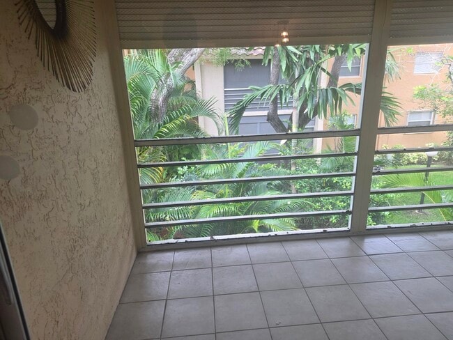 Photo - 959 SE 2nd Ave Unit 204