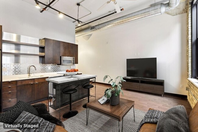 Photo - 618 N Washington Ave
