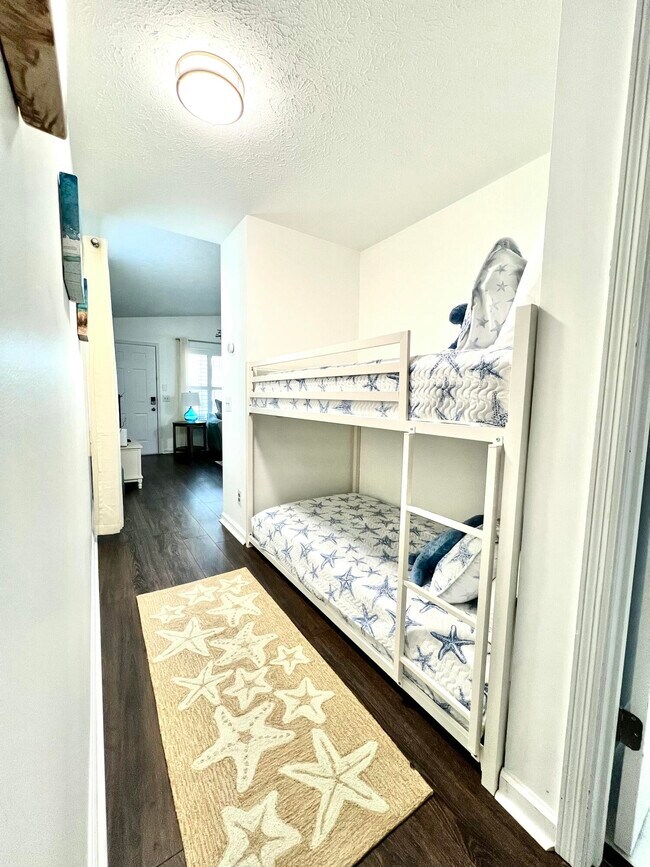 17462 Front Beach Rd Condo Unit 45H Condo for Rent in Panama City