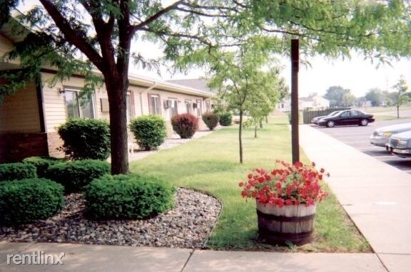 Photo - Greenwood Apartments