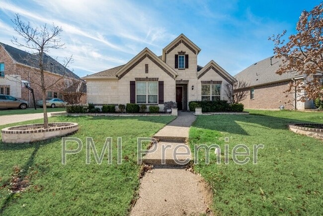 Photo - 2818 Balmoral Dr