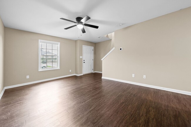 148 Center Pointe Dr Unit B
