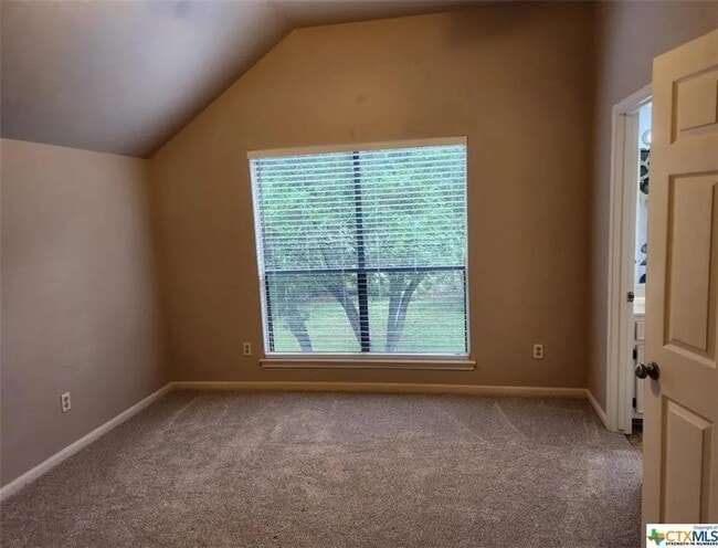 Photo - 305 Forest Dr