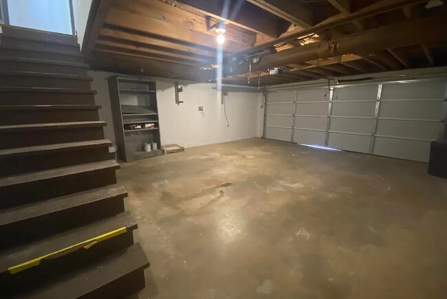 Photo - 8033 Navios Dr SE