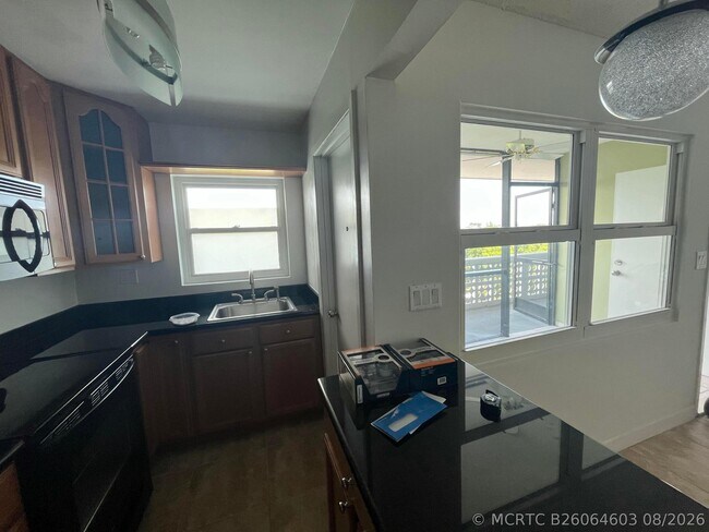 Photo - 1425 Arthur St Unit 503A