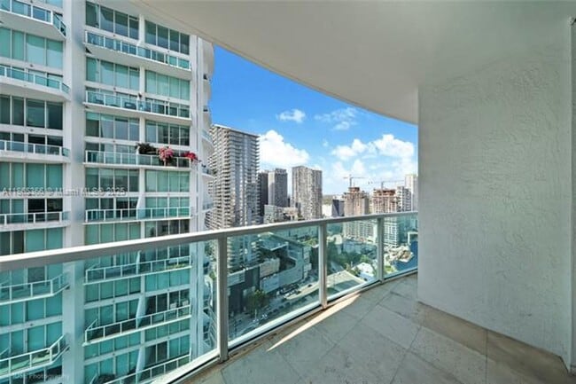 Photo - 31 SE 5th St Unit 31 SE 5th St 3421