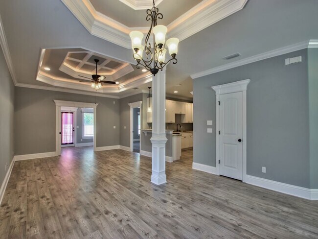 Photo - 114 Carousel Cir