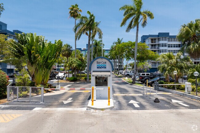 Photo - The Reef Club