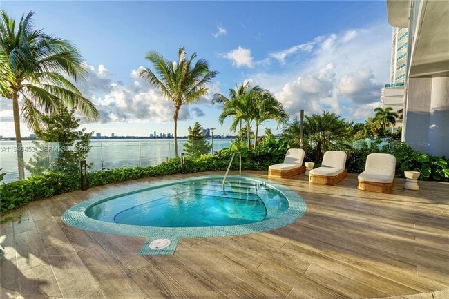 Photo - 700 NE 24th St Unit 1601