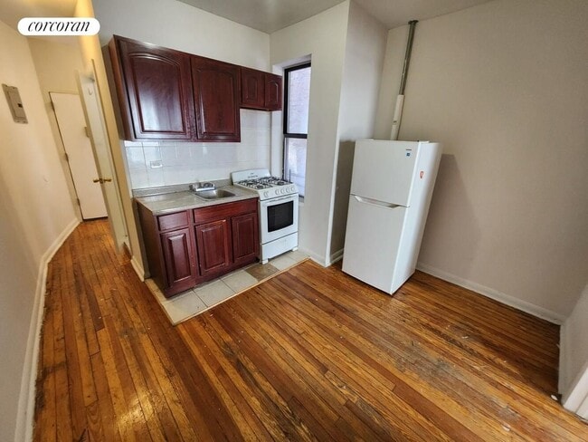 Building Photo - 265 W 146th St Rental