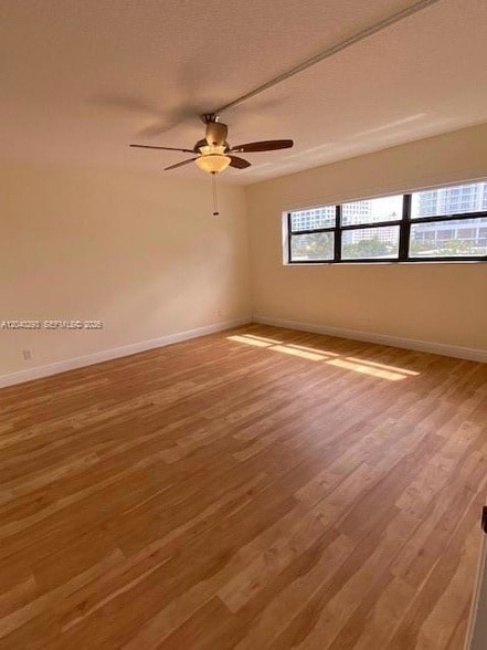 Photo - 520 Orton Ave Unidad 503