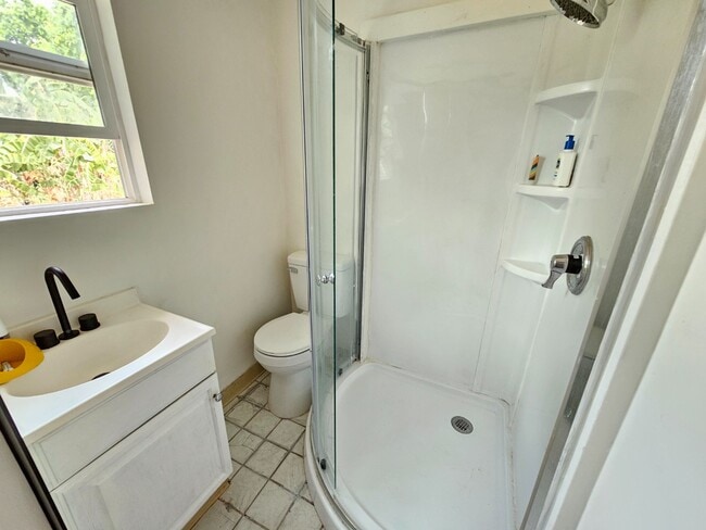 Photo - 2 Bed / 1 Bath Apartment with 1 Parking. Unit House C