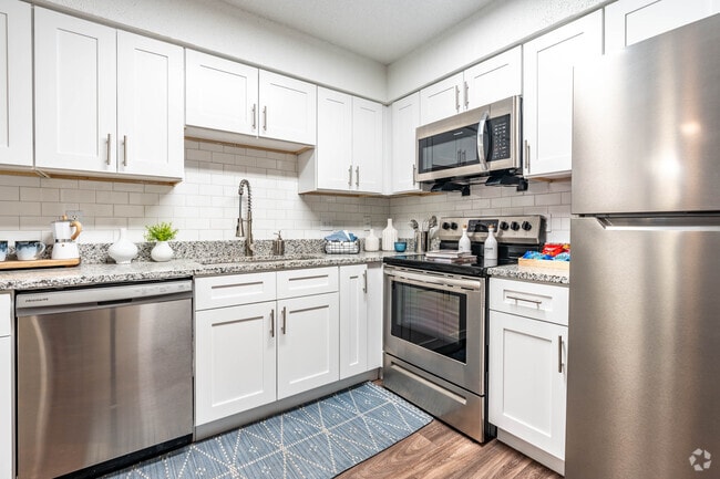 Building Photo - Watermark Rental